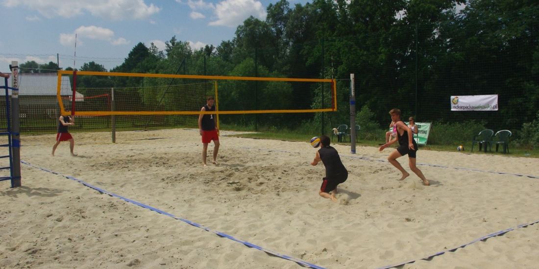 W turnieju siatkówki plażowej juniorów najlepsi Bartosz Zimka oraz Damian Rychlicki