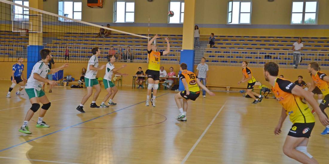 III liga M: Tęcza, Neobus i AKS pewne turnieju finałowego